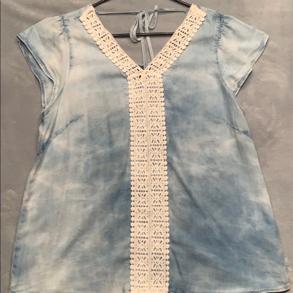 Blue shirt by signature| studio